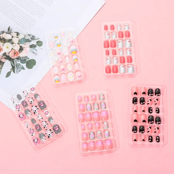 24Pcs Candy False Nail Tips Press On Nails Children Cartoon Full Cover Kid Glue Self Fake Nail Art for Girls Manicure Tips - Image 2