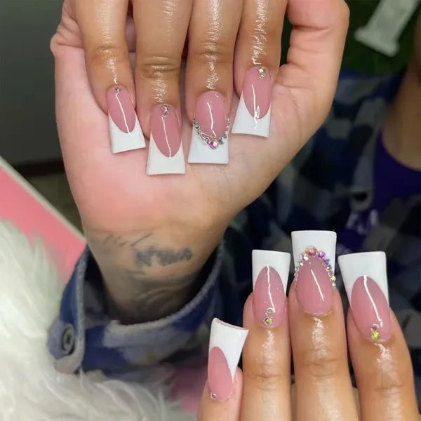 24Pcs Duckbill Press on Nails Y2K White French Edge Five Petal Flower Full Cover Acrylic Fake Nail Diamond inlaid Nail Art - Image 5